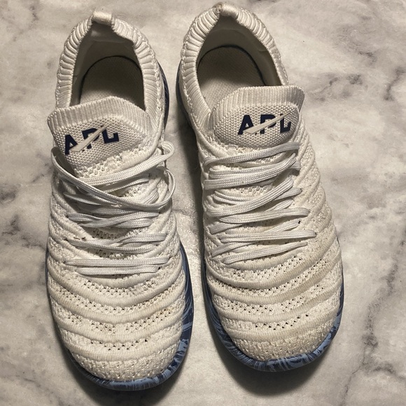 APL - Picture 2 of 15